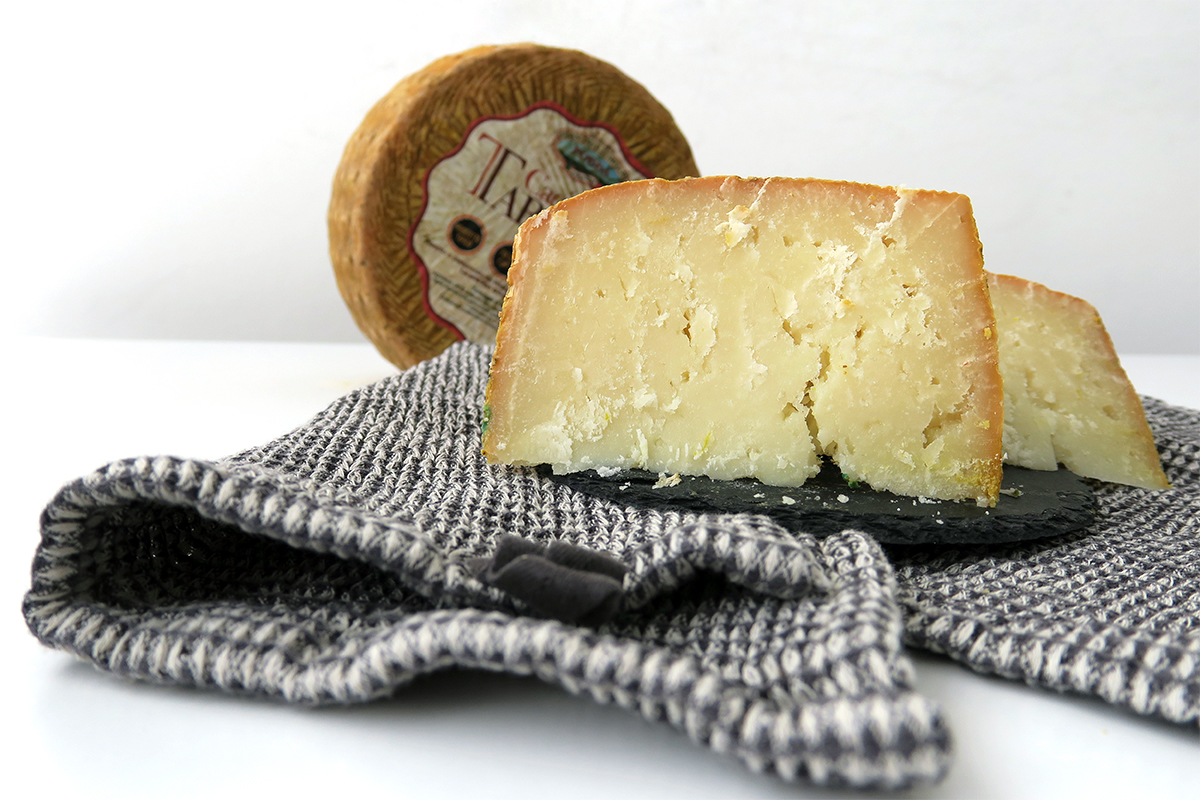 Cacio Etrusco di Tarquinia - Caseificio Podda - FoodnPlace
